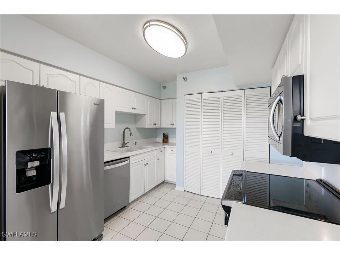 5501 Heron Point Drive #303 Naples FL 34108 225066355 image15