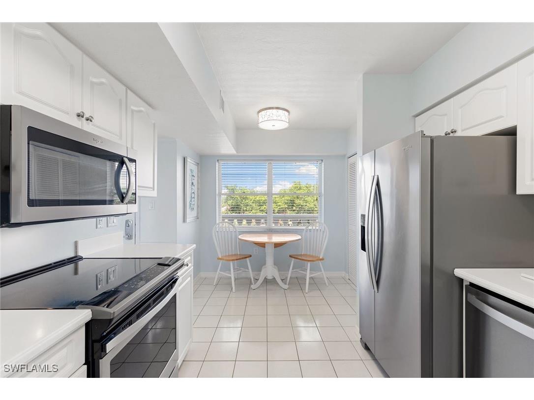 5501 Heron Point Drive #303 Naples FL 34108 225066355 image17