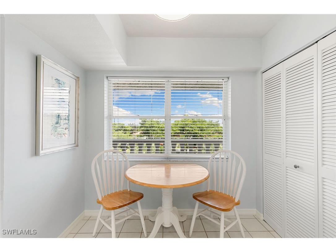 5501 Heron Point Drive #303 Naples FL 34108 225066355 image18