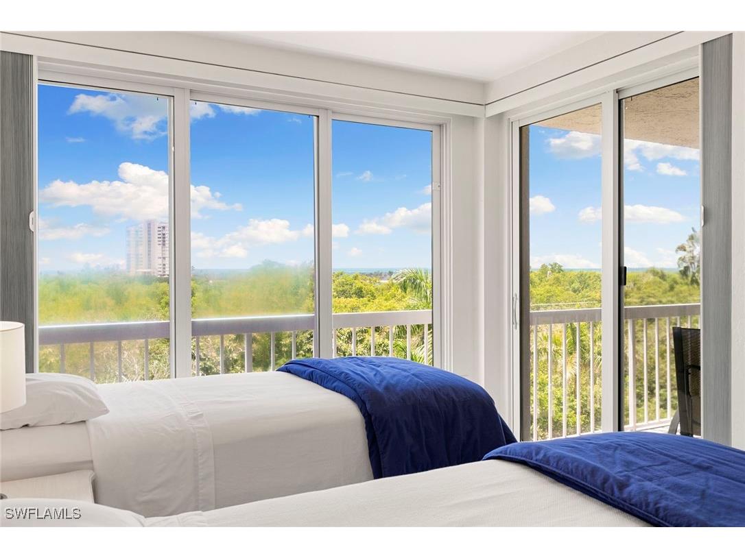 5501 Heron Point Drive #303 Naples FL 34108 225066355 image28