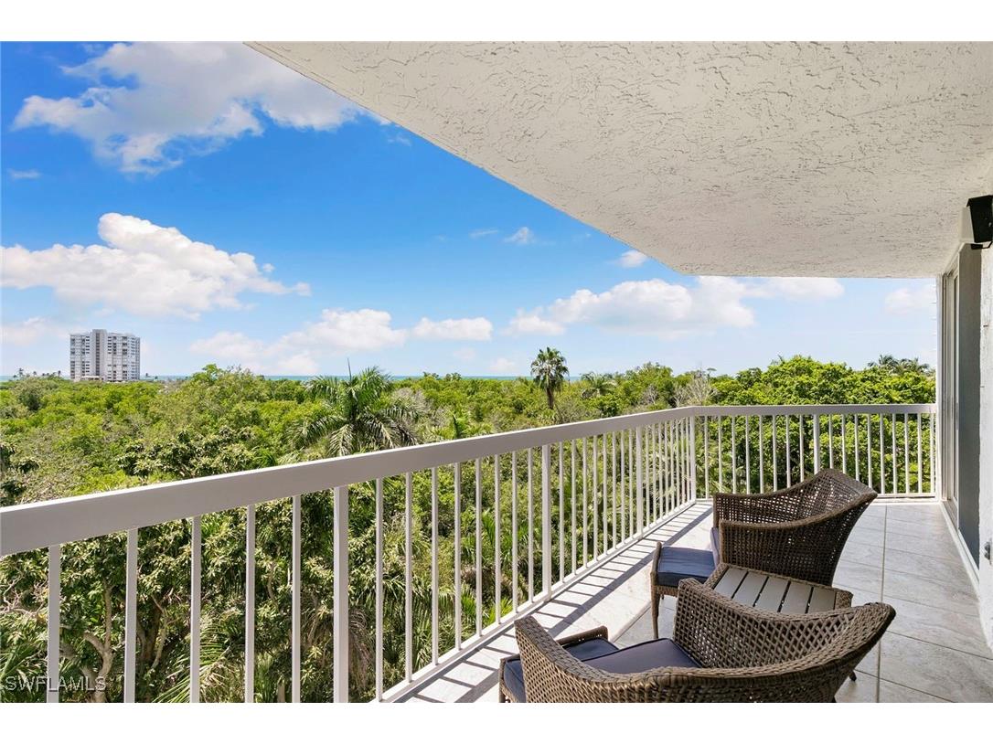 5501 Heron Point Drive #303 Naples FL 34108 225066355 image31