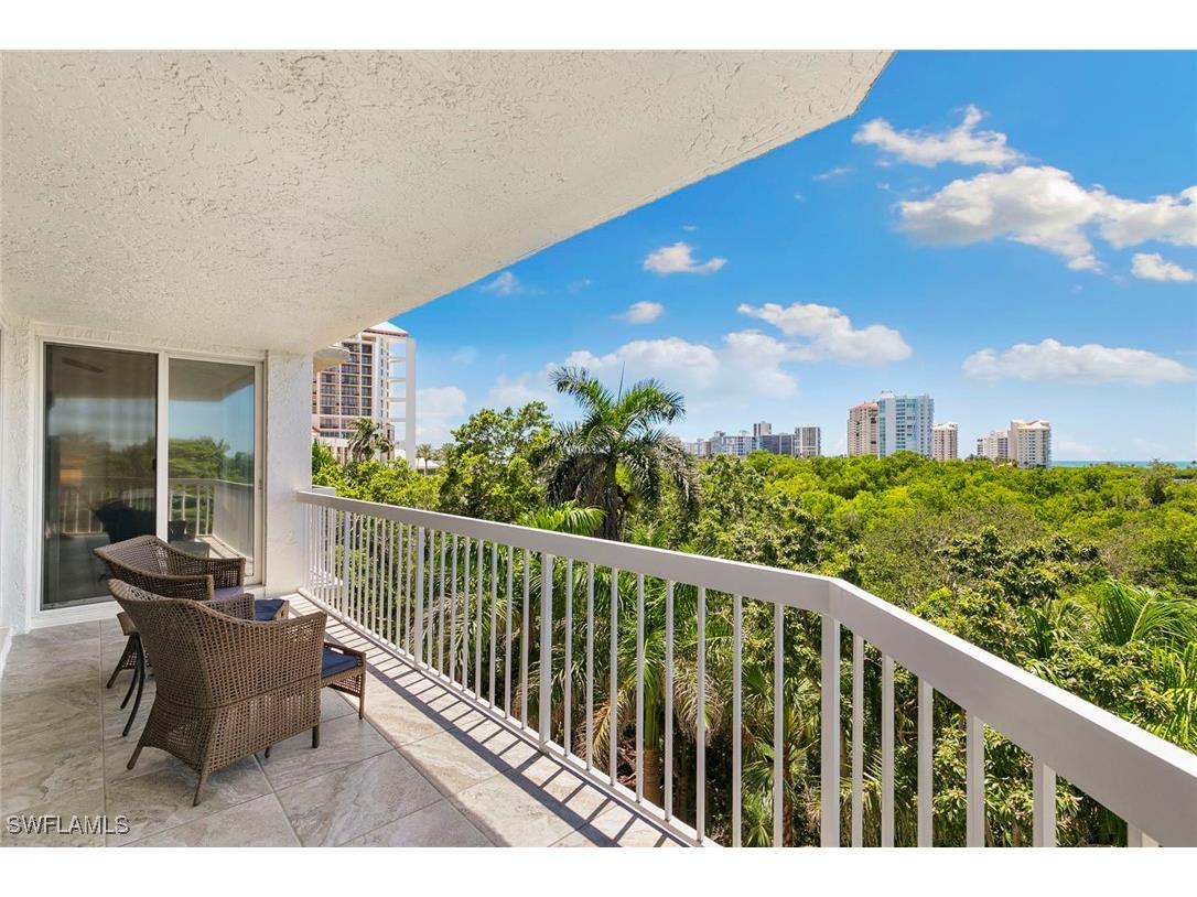 5501 Heron Point Drive #303 Naples FL 34108 225066355 image32