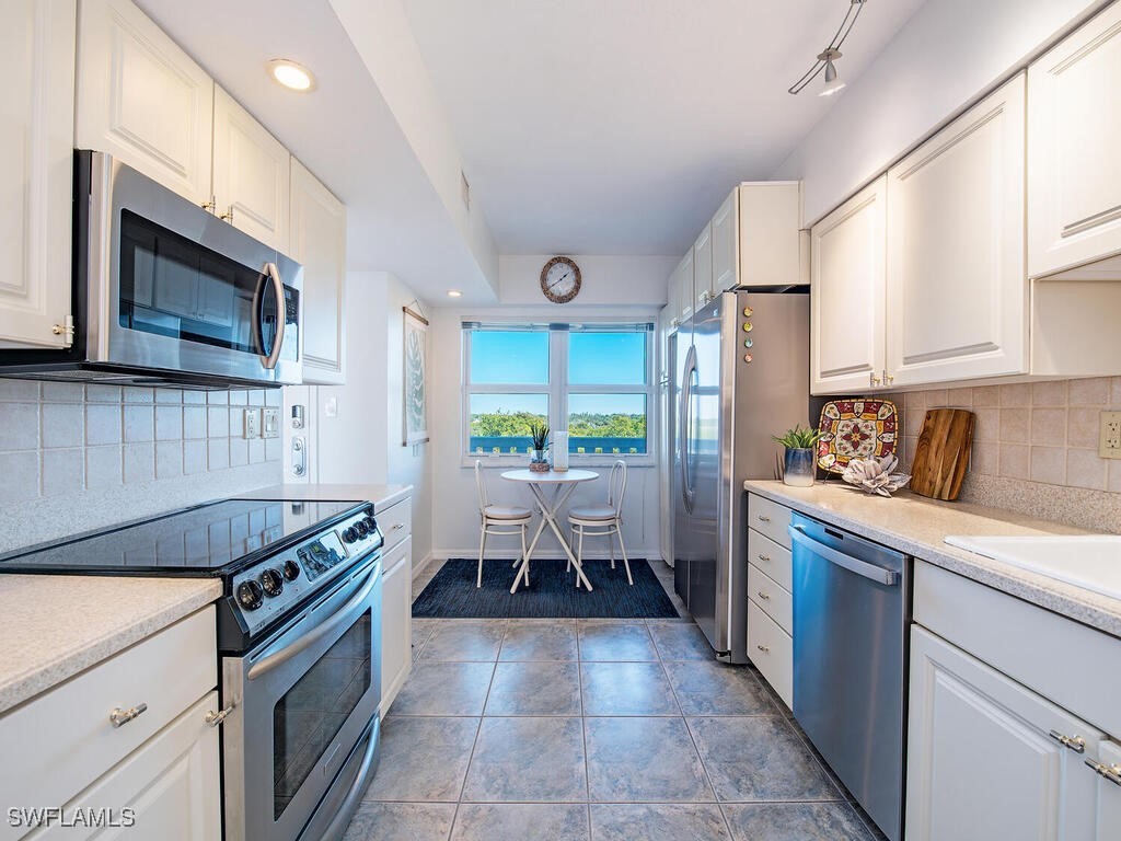 5501 Heron Point Drive #503 Naples FL 34108 226005825 image5