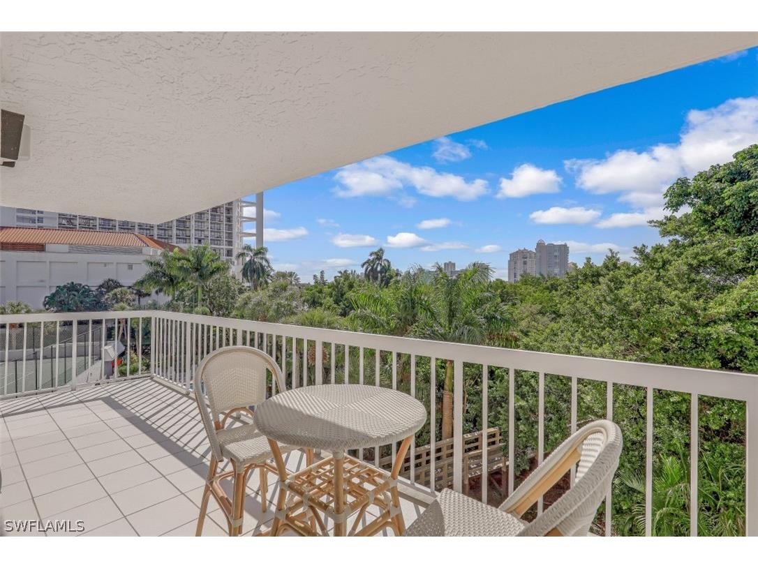 5501 Heron Pt Drive #201 Naples FL 34108 226008947 image3