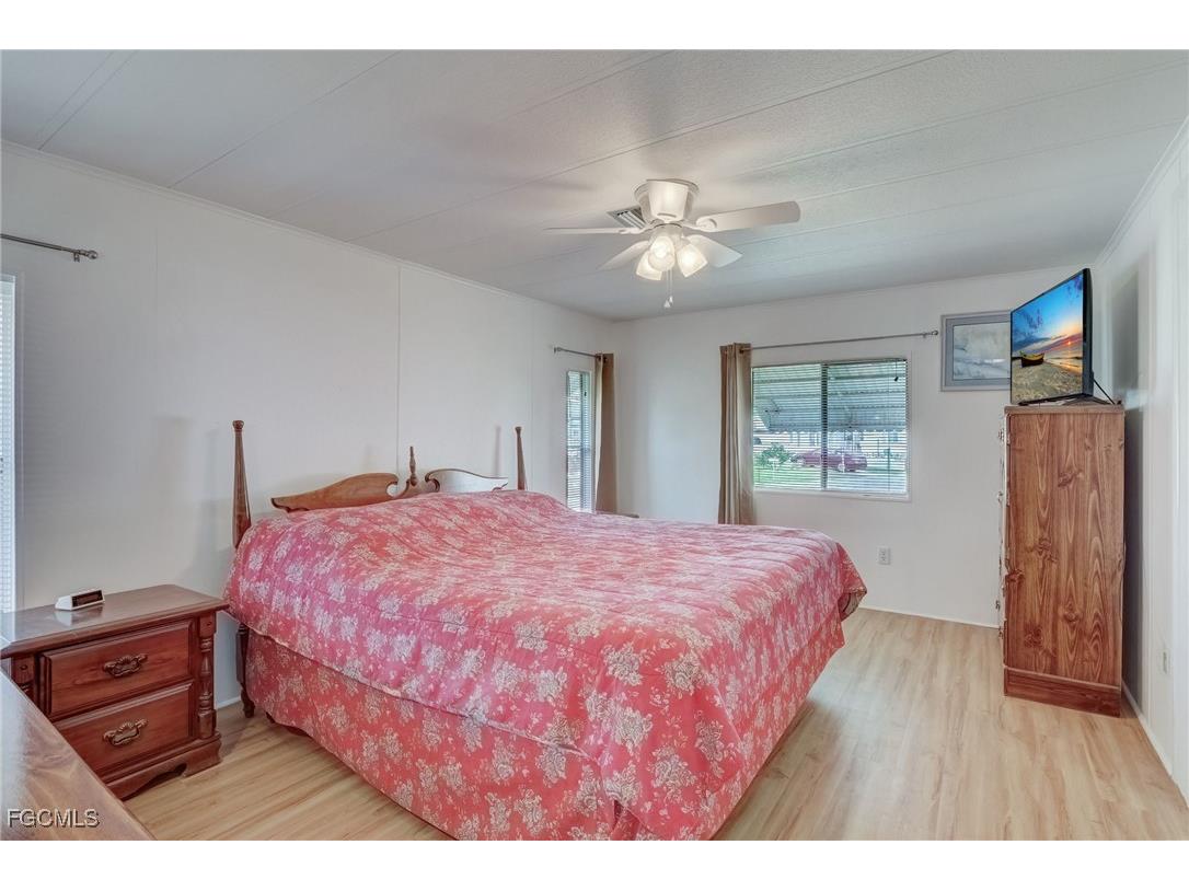 5501 John Alden Lane North Fort Myers FL 33917 2025023976 image23