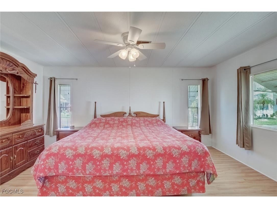 5501 John Alden Lane North Fort Myers FL 33917 2025023976 image25