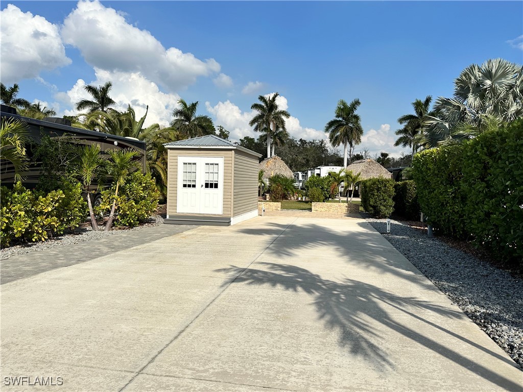 5502 Cypress Trail Resort Circle Fort Myers FL 33905 224105413 image1