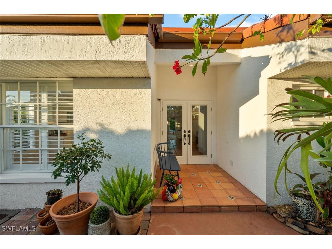 5502 Harbour Castle Drive Fort Myers FL 33907 224091395 image1