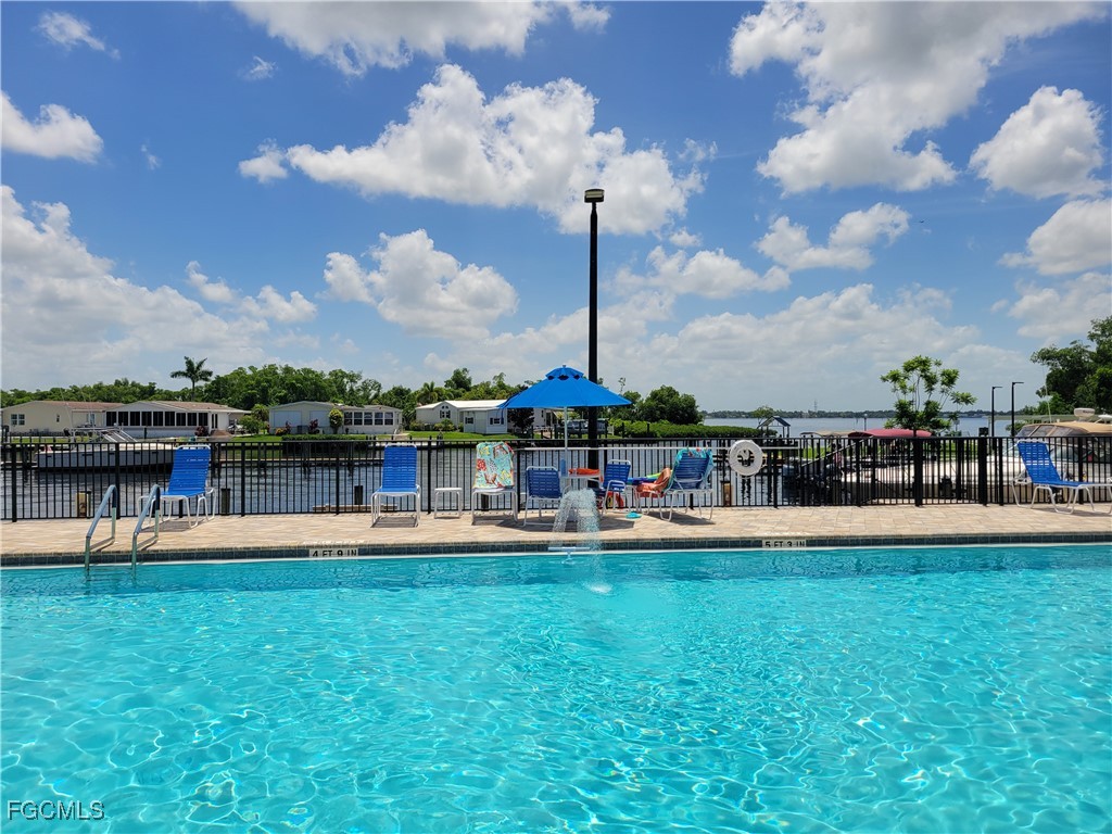 5502 Sir Walter Way North Fort Myers FL 33917 2025002446 image18