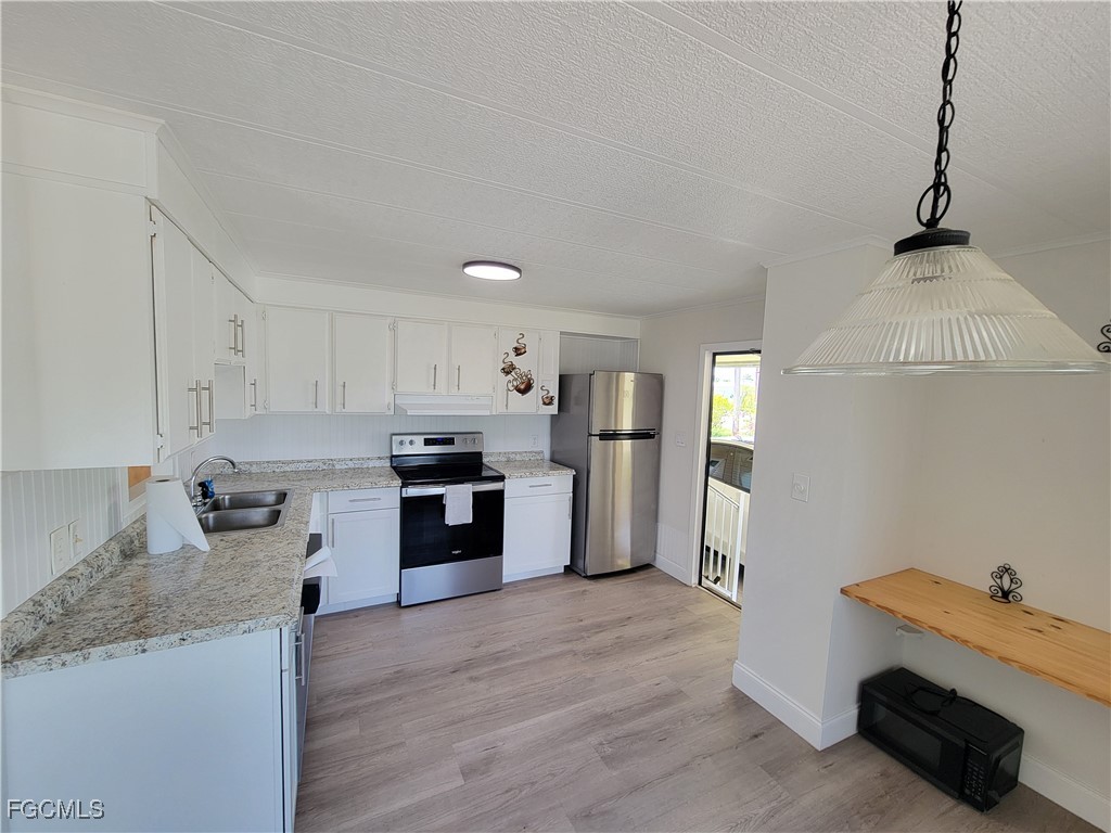 5502 Sir Walter Way North Fort Myers FL 33917 2025002446 image3