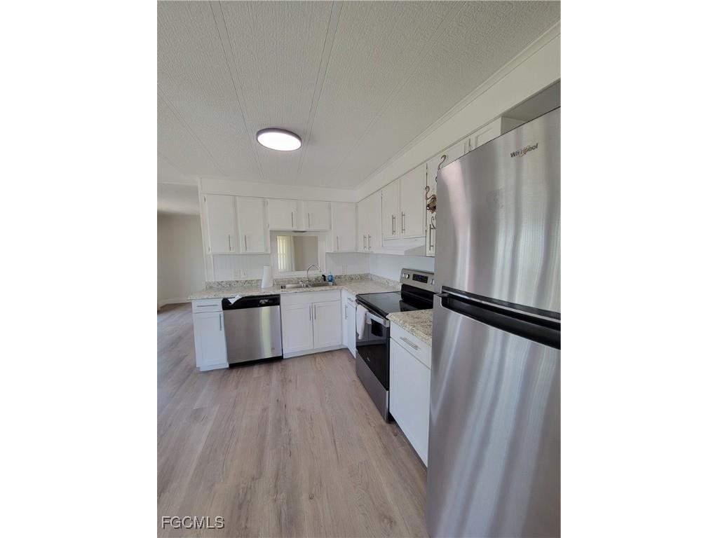 5502 Sir Walter Way North Fort Myers FL 33917 2025002446 image4