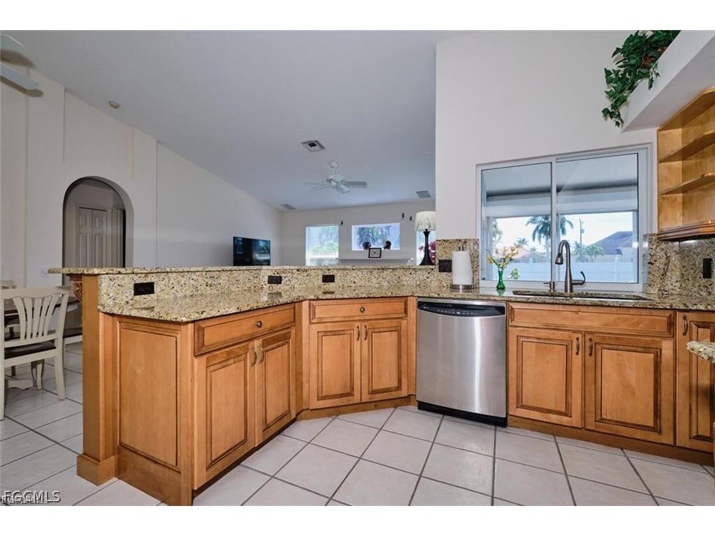 5507 SW 14th Place Cape Coral FL 33914 2026011488 image6