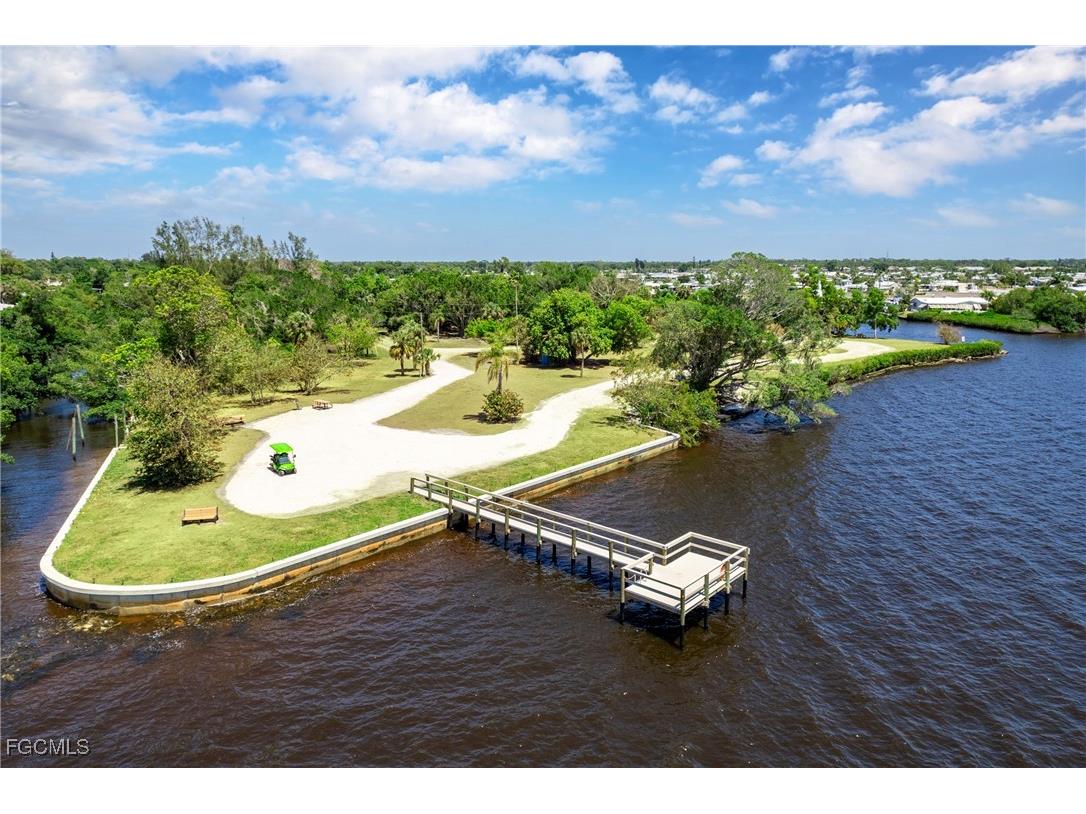 5508 Ben Franklin Lane North Fort Myers FL 33917 2025013616 image43