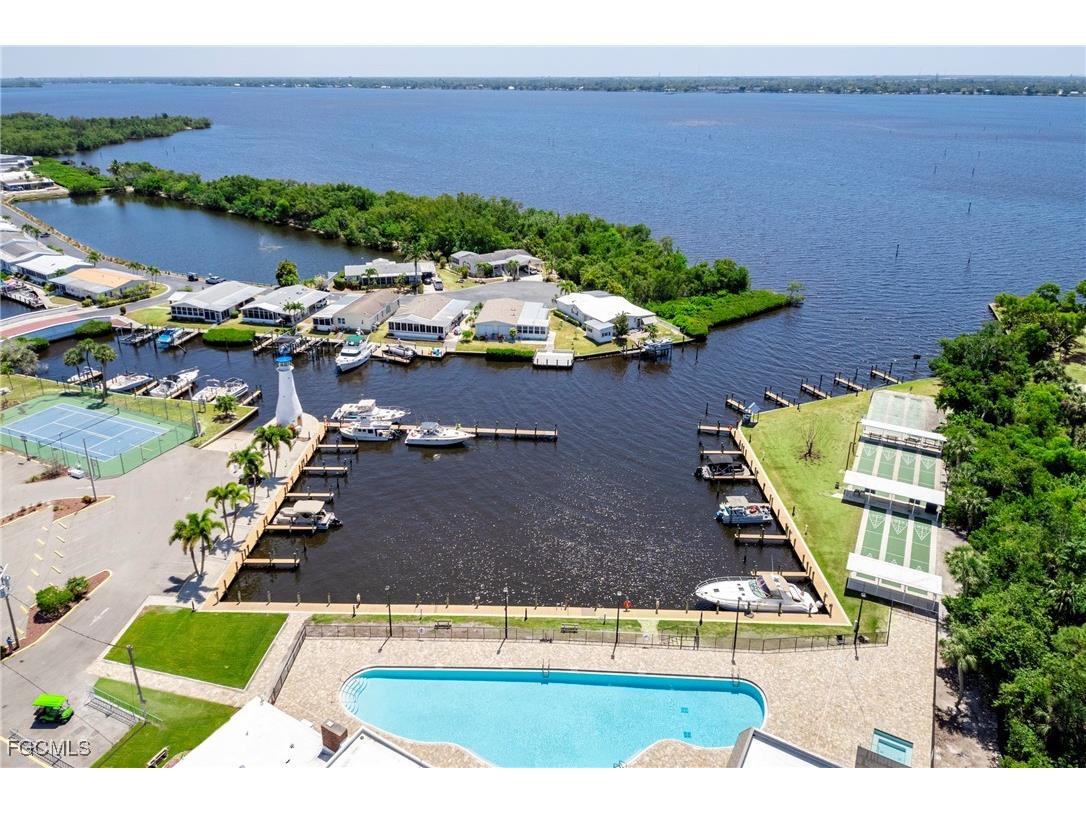 5508 Ben Franklin Lane North Fort Myers FL 33917 2025013616 image44