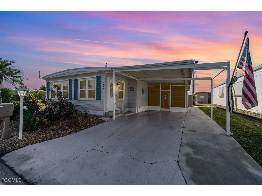 5508 Colonial Road North Fort Myers FL 33917 2025022000 image1