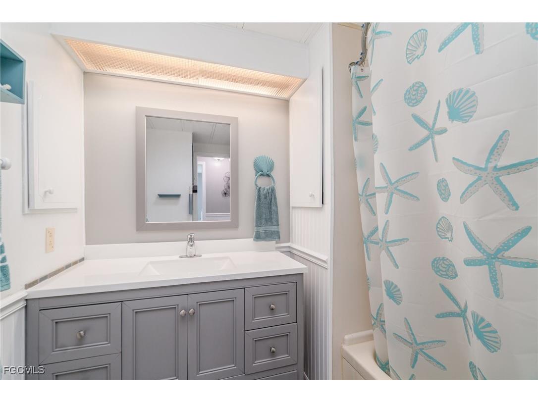 5508 Colonial Road North Fort Myers FL 33917 2025022000 image15