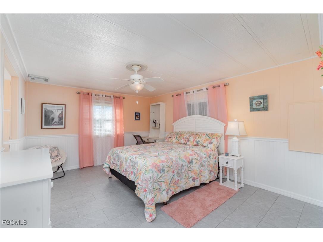 5508 Colonial Road North Fort Myers FL 33917 2025022000 image16