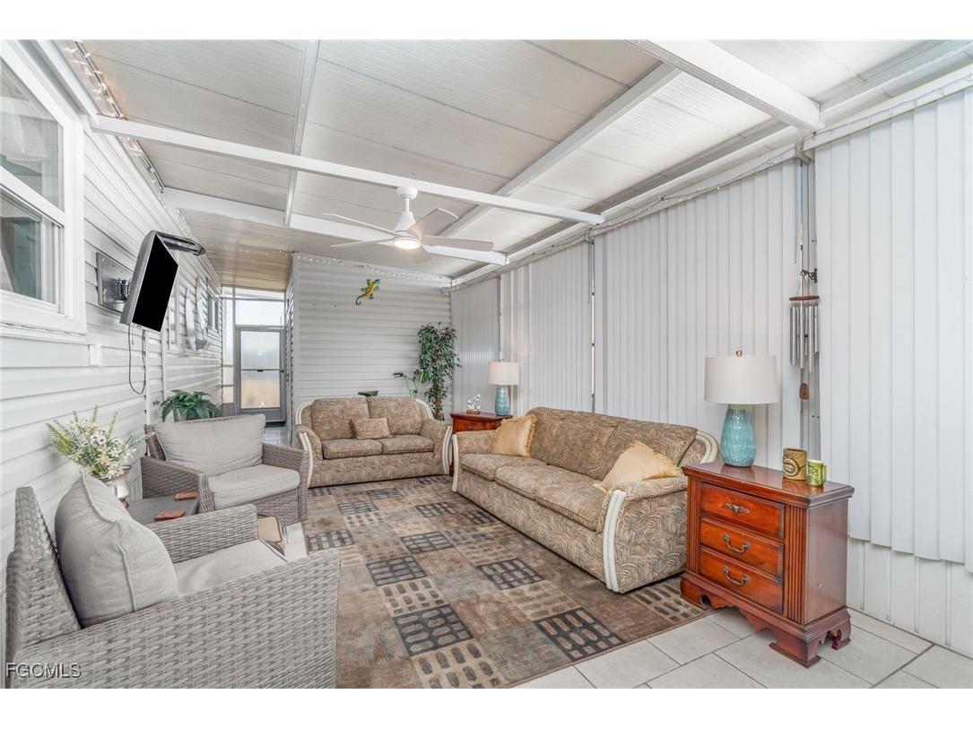 5508 Colonial Road North Fort Myers FL 33917 2025022000 image5