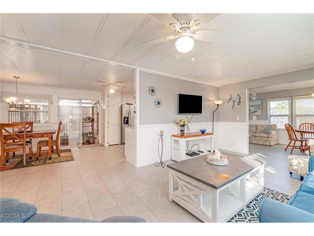 5508 Colonial Road North Fort Myers FL 33917 2025022000 image8