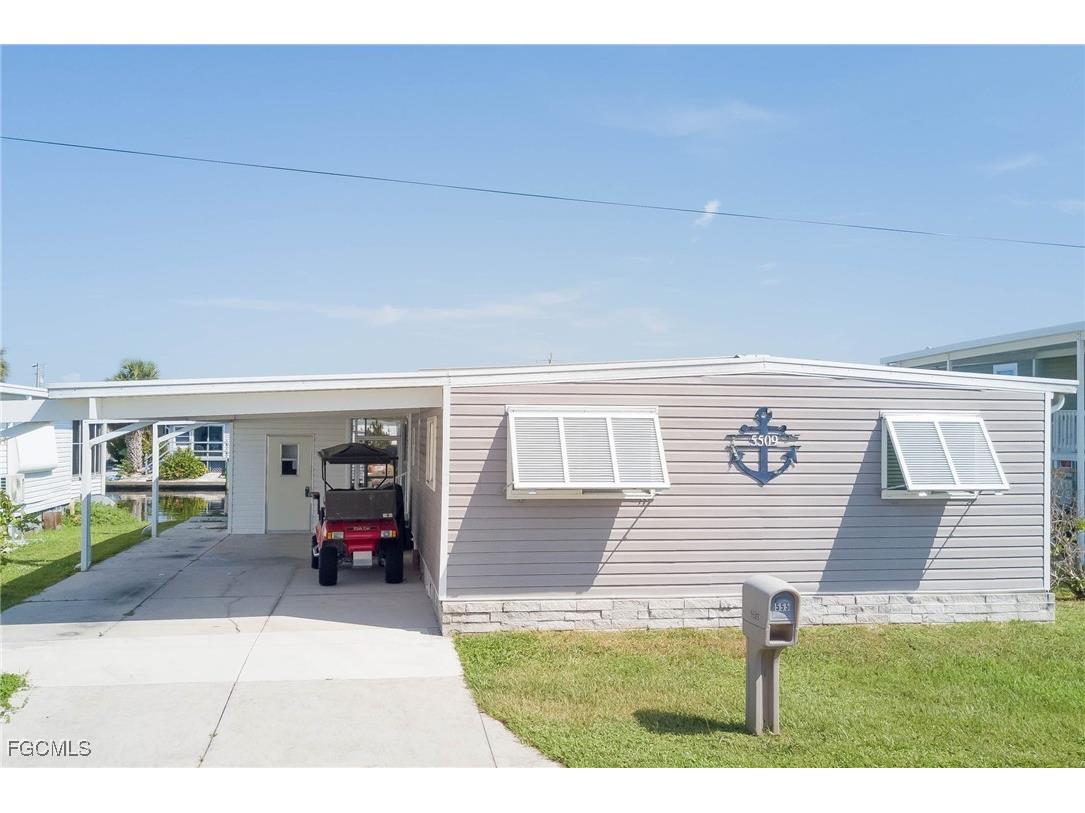 5509 Sir Walter Way North Fort Myers FL 33917 2025004475 image1