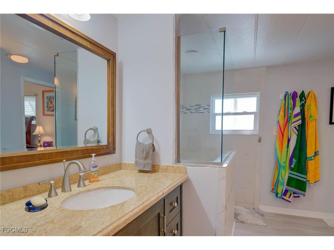 5509 Sir Walter Way North Fort Myers FL 33917 2025004475 image16