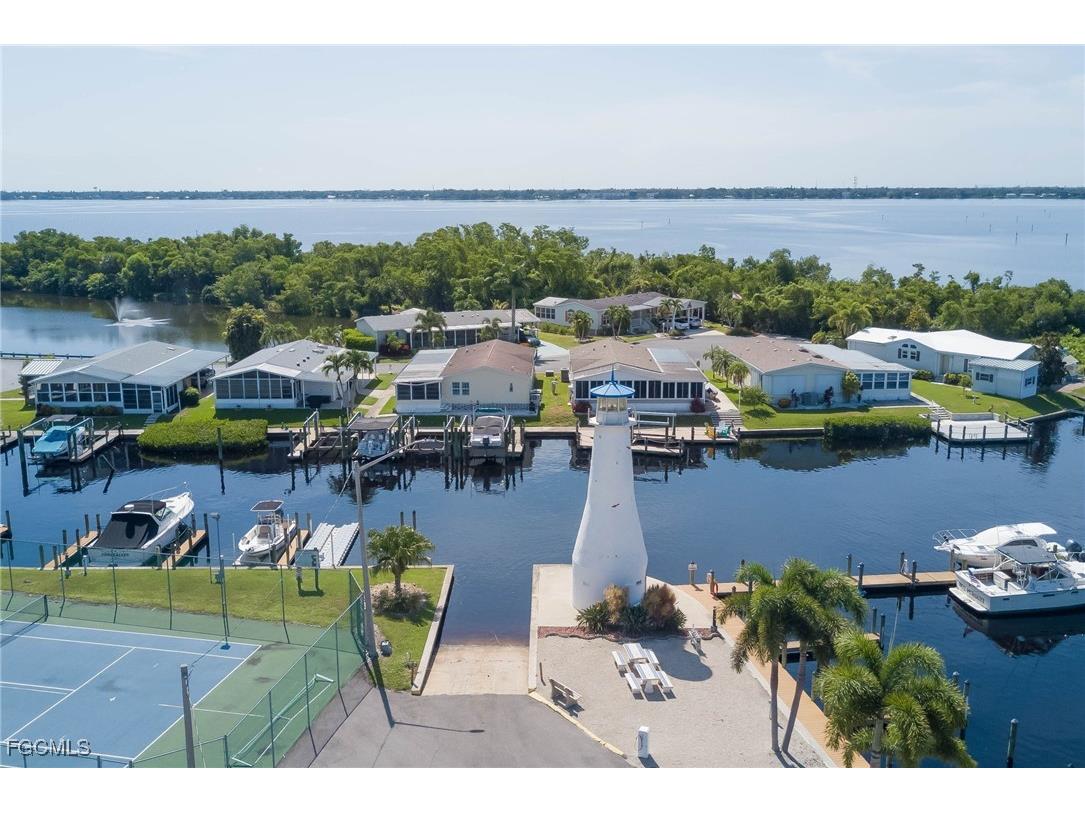 5509 Sir Walter Way North Fort Myers FL 33917 2025004475 image26