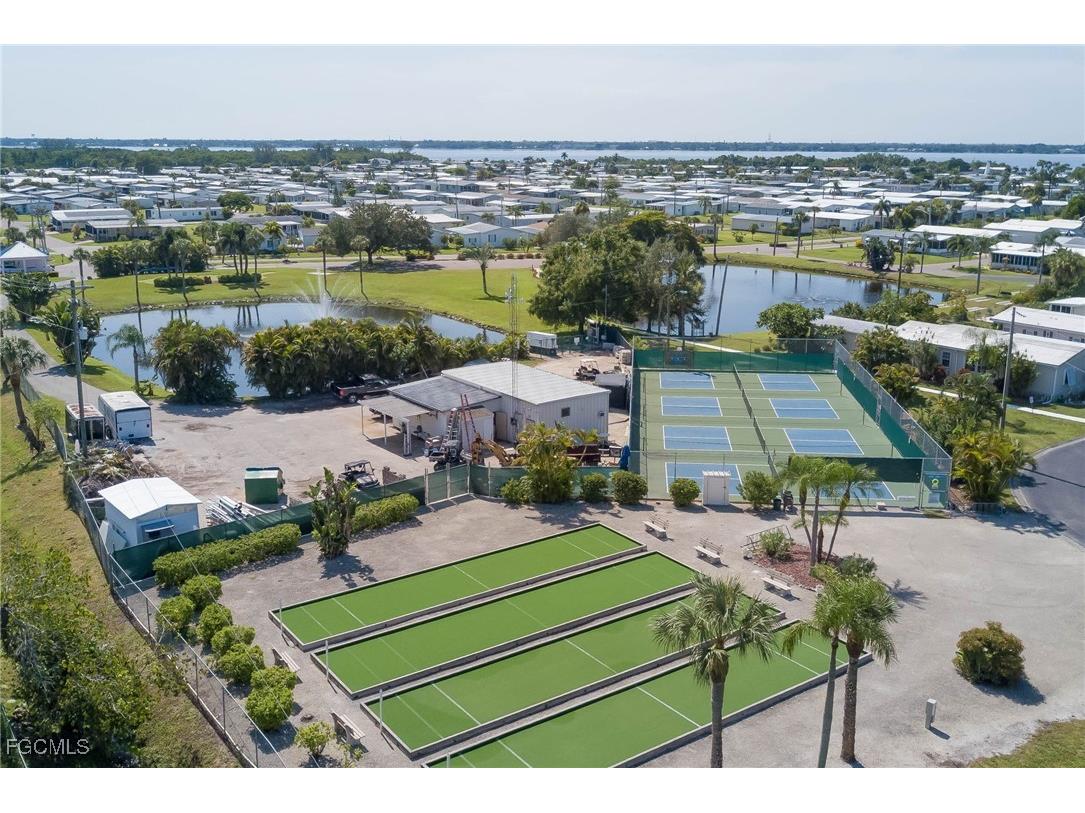 5509 Sir Walter Way North Fort Myers FL 33917 2025004475 image29