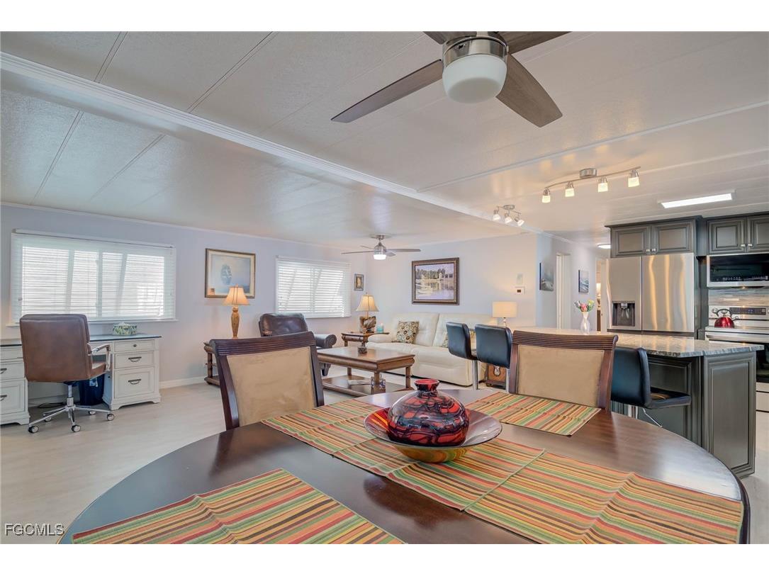 5509 Sir Walter Way North Fort Myers FL 33917 2025004475 image4