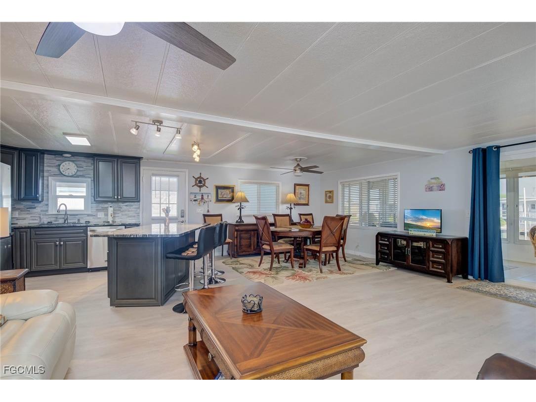 5509 Sir Walter Way North Fort Myers FL 33917 2025004475 image6