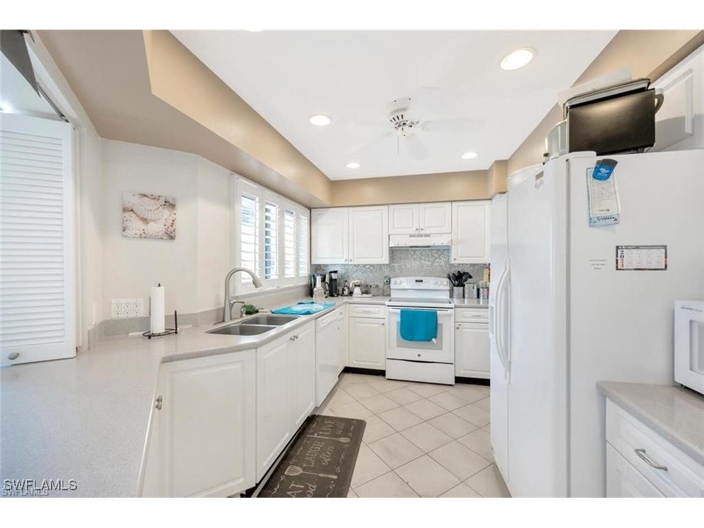 551 Beachwalk Circle #85-0 Naples FL 34108 225082296 image14