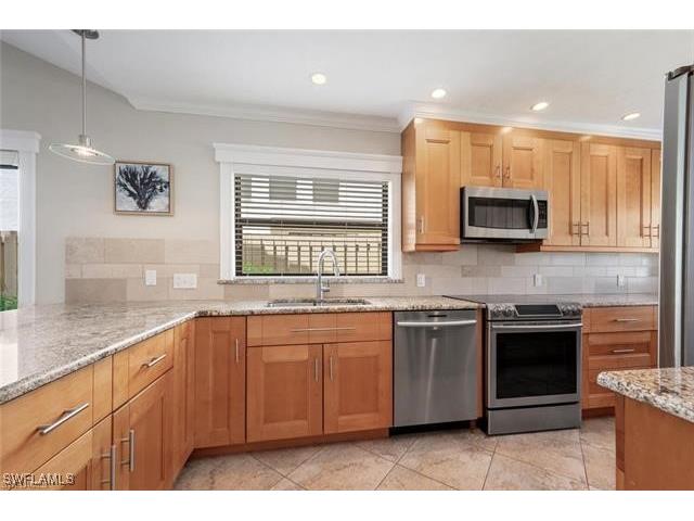 551 Beachwalk Circle #85-0 Naples FL 34108 225082296 image26