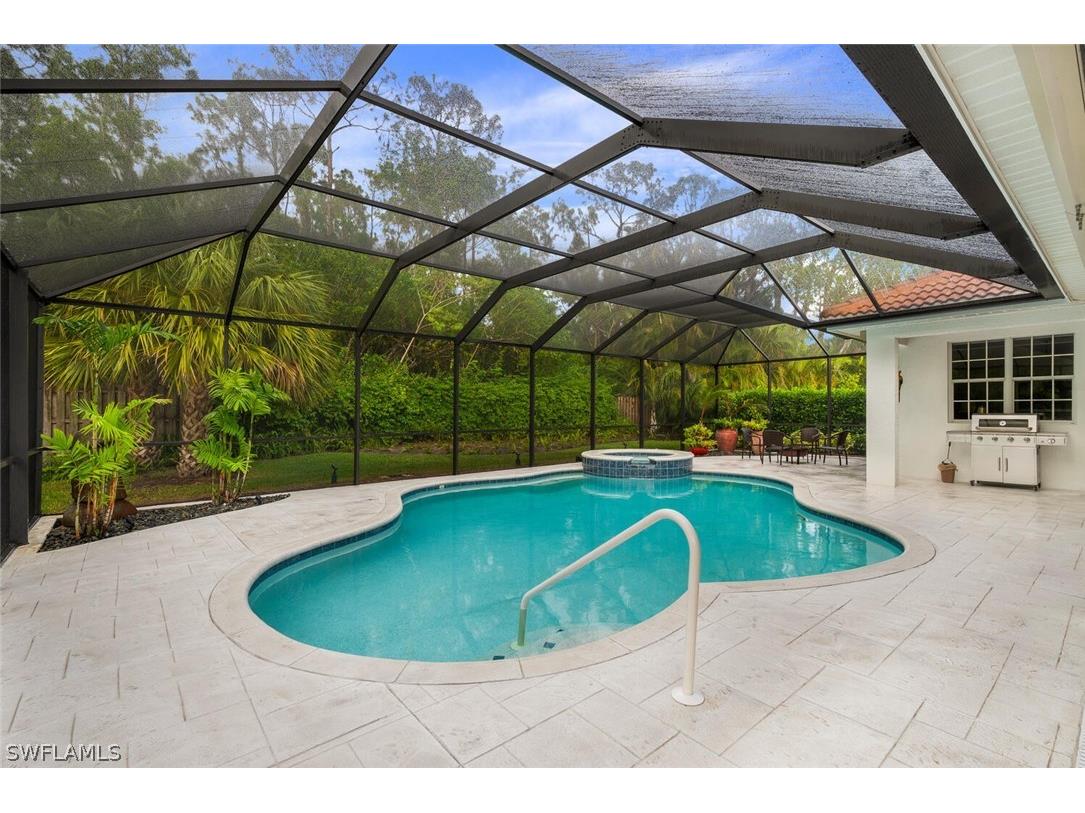 551 Cormorant Cove Naples FL 34113 222083805 image1