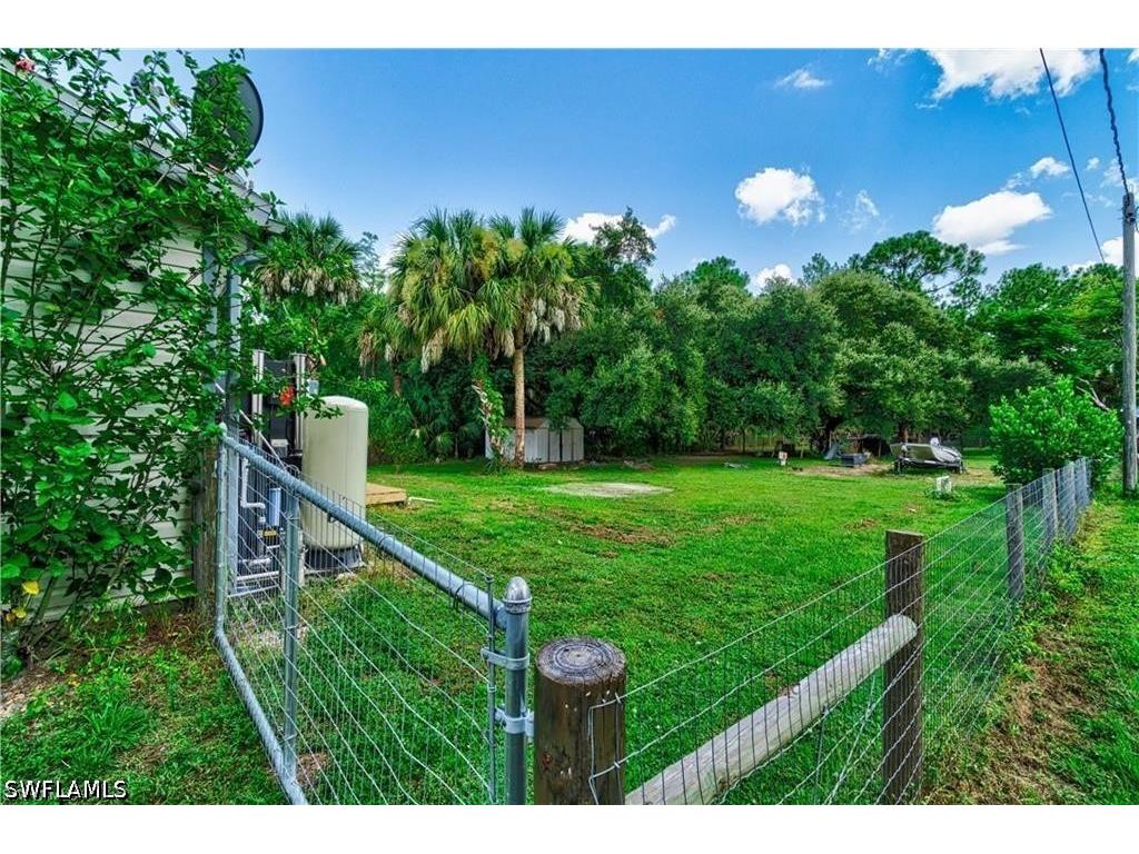 551 Golden Gate Boulevard W Naples FL 34120 226022434 image3