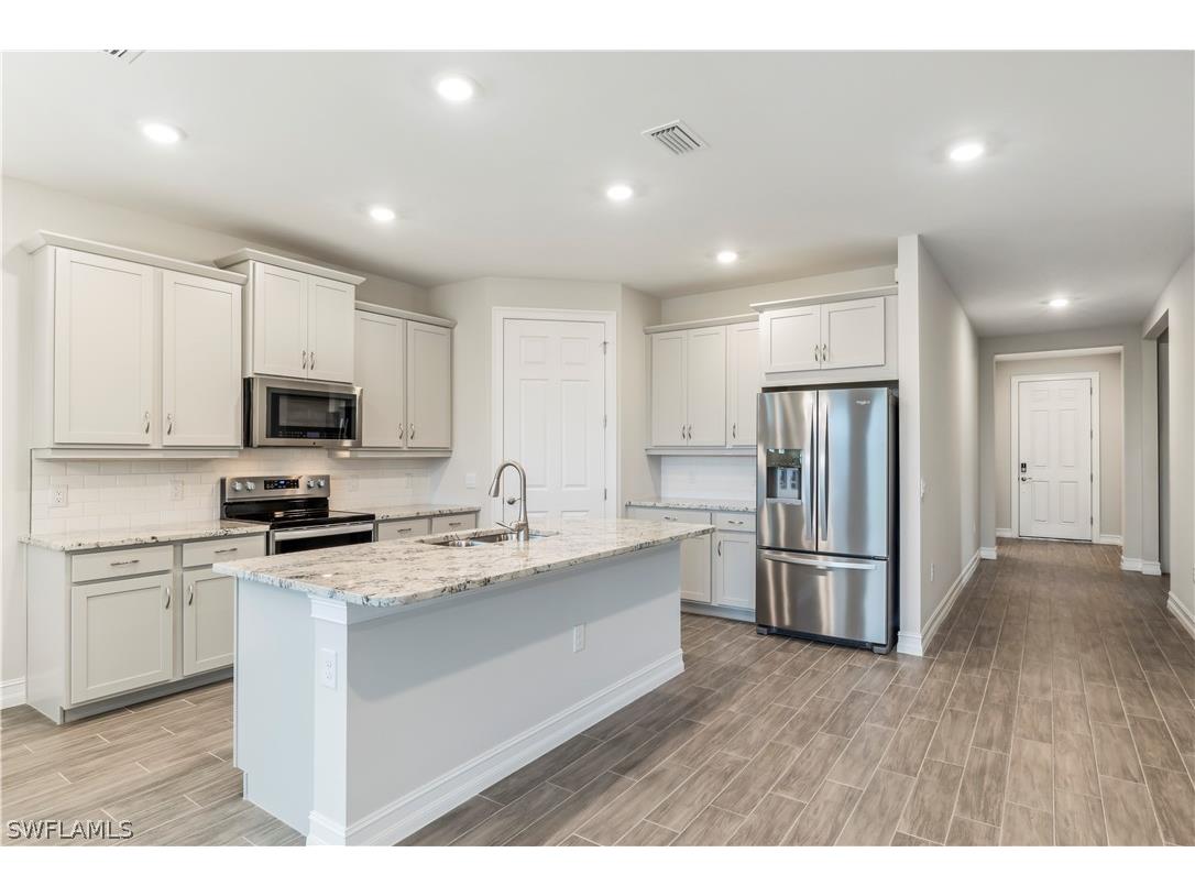 551 Spring Hill Lake Loop Cape Coral FL 33993 226007041 image10