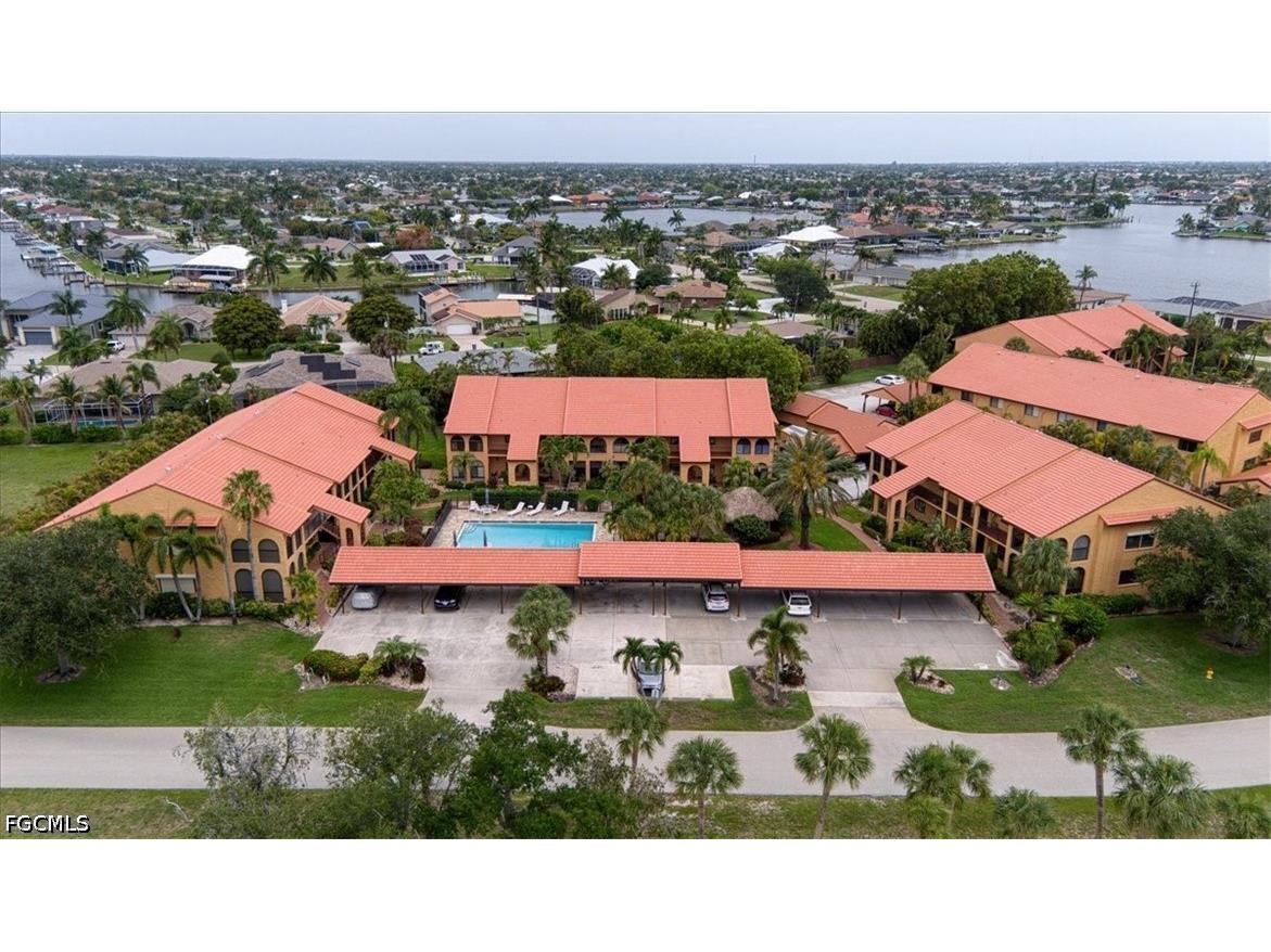 5510 SW 4th Place #305 Cape Coral FL 33914 2026024670 image1