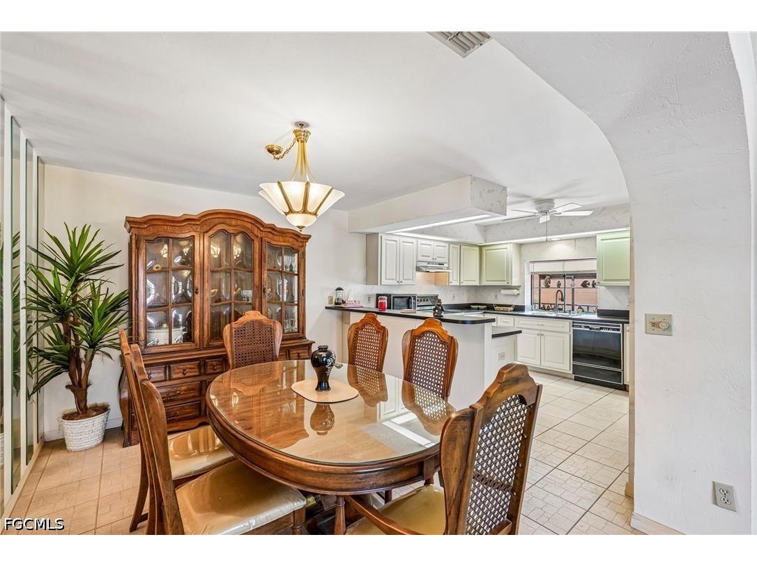 5510 SW 4th Place #605 Cape Coral FL 33914 2026018987 image23