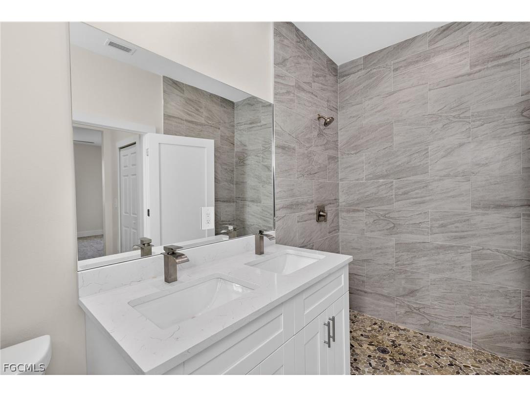 5511 Tenth Avenue Fort Myers FL 33907 2026005821 image13