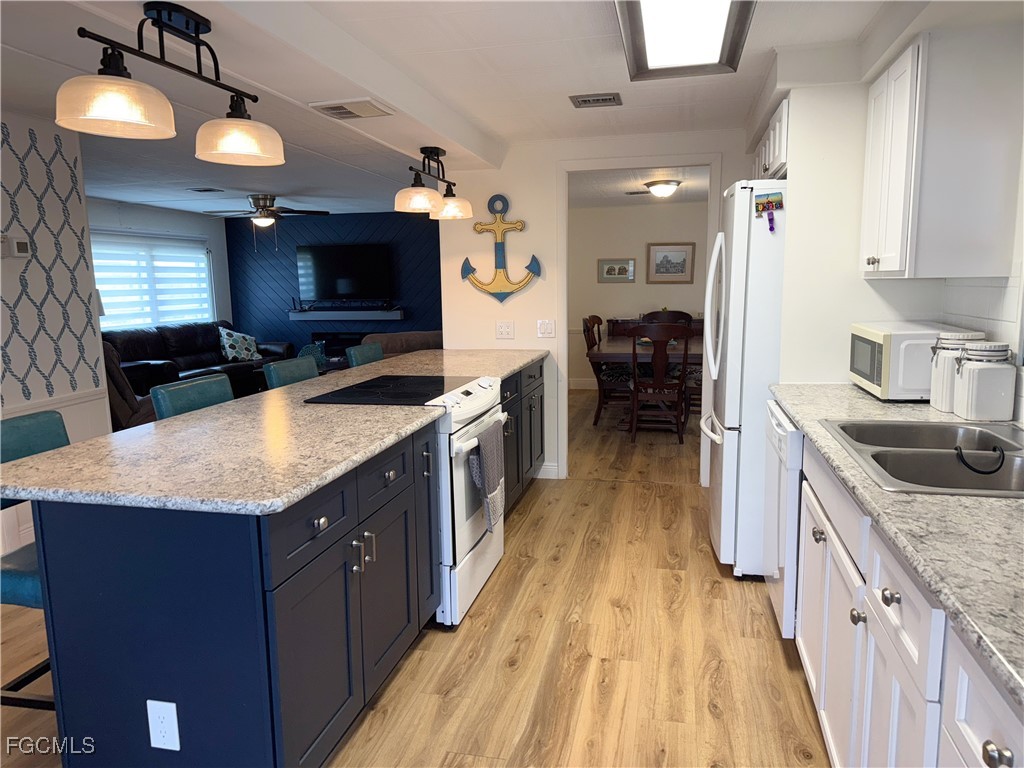 5513 Sir Walter Way North Fort Myers FL 33917 2025007171 image1