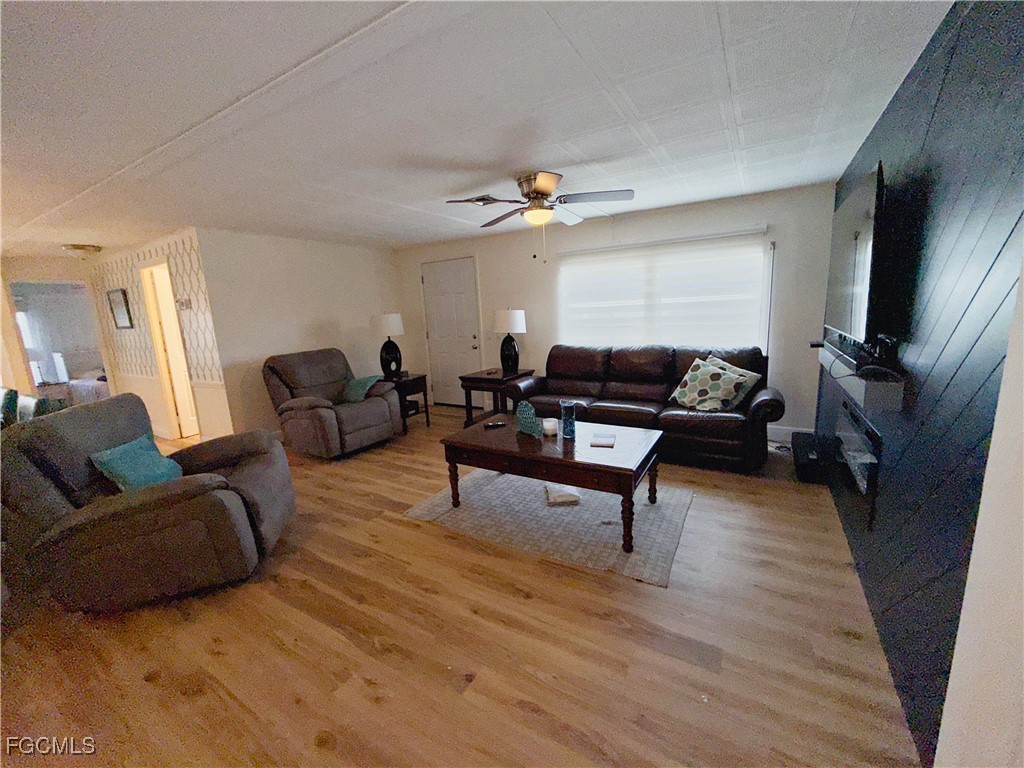 5513 Sir Walter Way North Fort Myers FL 33917 2025007171 image8