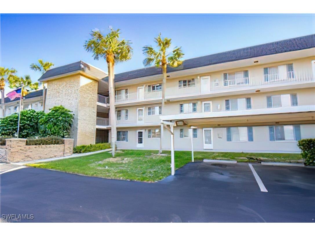 5515 Rattlesnake Hammock Road #108 Naples FL 34113 224092202 image1