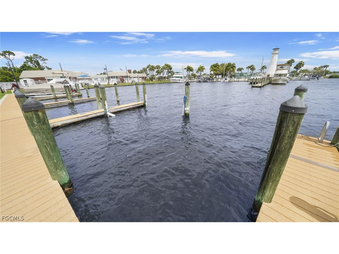 5517 Salem Lane North Fort Myers FL 33917 2026006643 image34