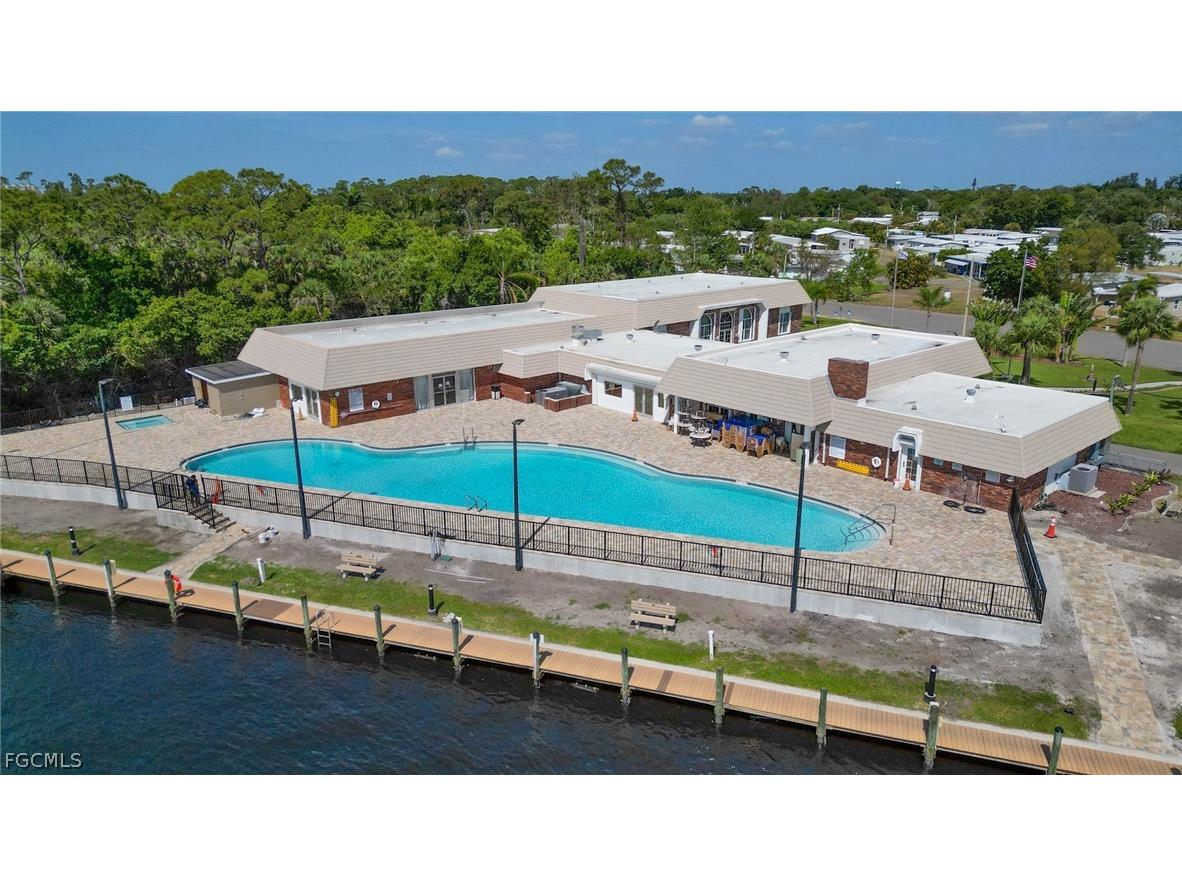 5517 Salem Lane North Fort Myers FL 33917 2026006643 image38