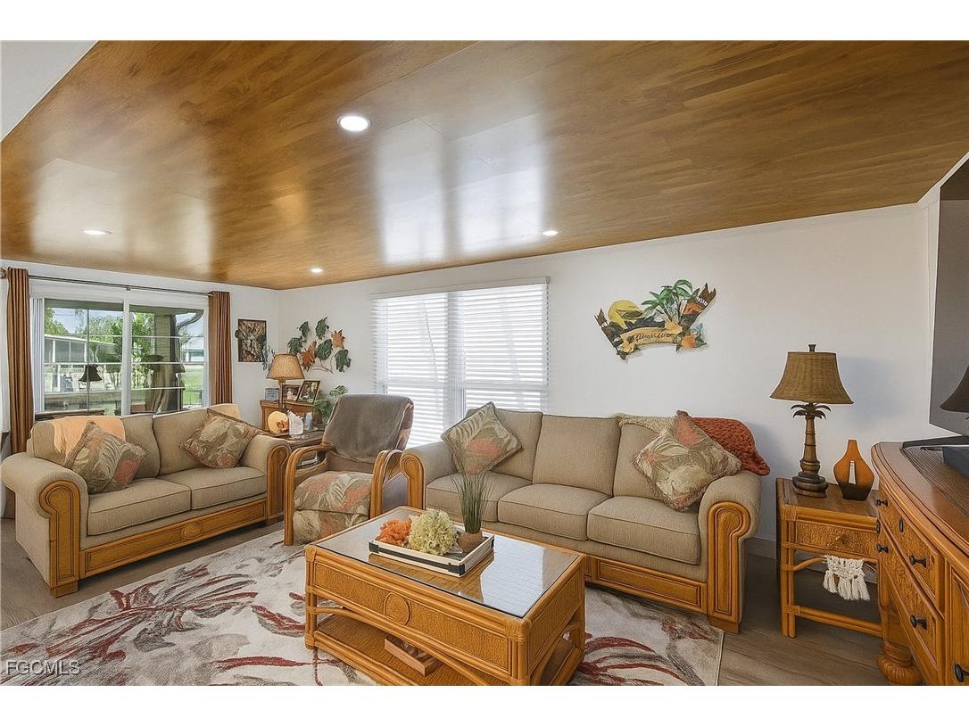 5517 Sir Walter Way North Fort Myers FL 33917 2025017822 image12