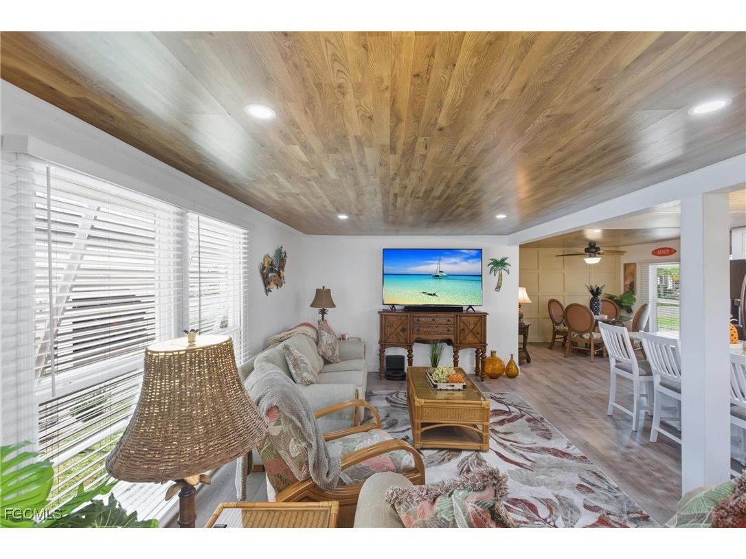 5517 Sir Walter Way North Fort Myers FL 33917 2025017822 image13