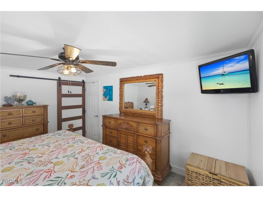 5517 Sir Walter Way North Fort Myers FL 33917 2025017822 image17