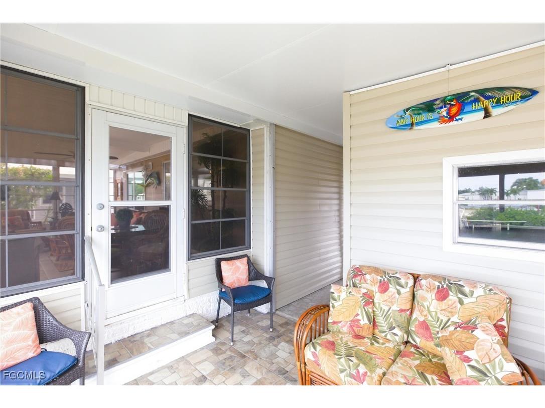 5517 Sir Walter Way North Fort Myers FL 33917 2025017822 image26