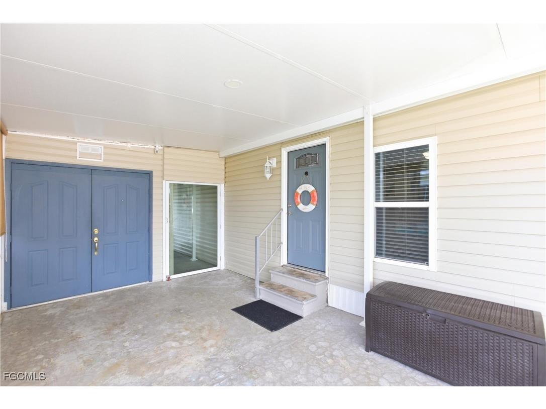 5517 Sir Walter Way North Fort Myers FL 33917 2025017822 image48