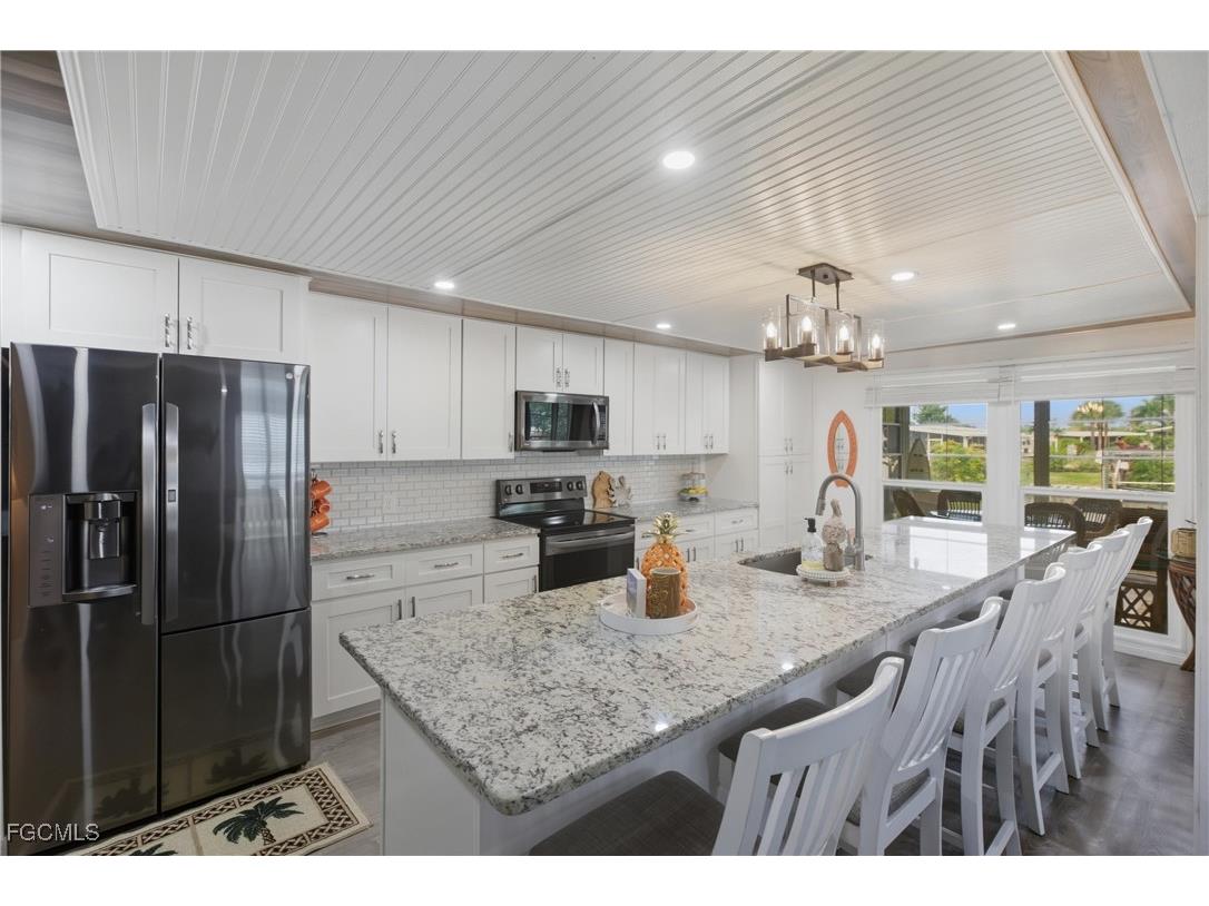 5517 Sir Walter Way North Fort Myers FL 33917 2025017822 image7