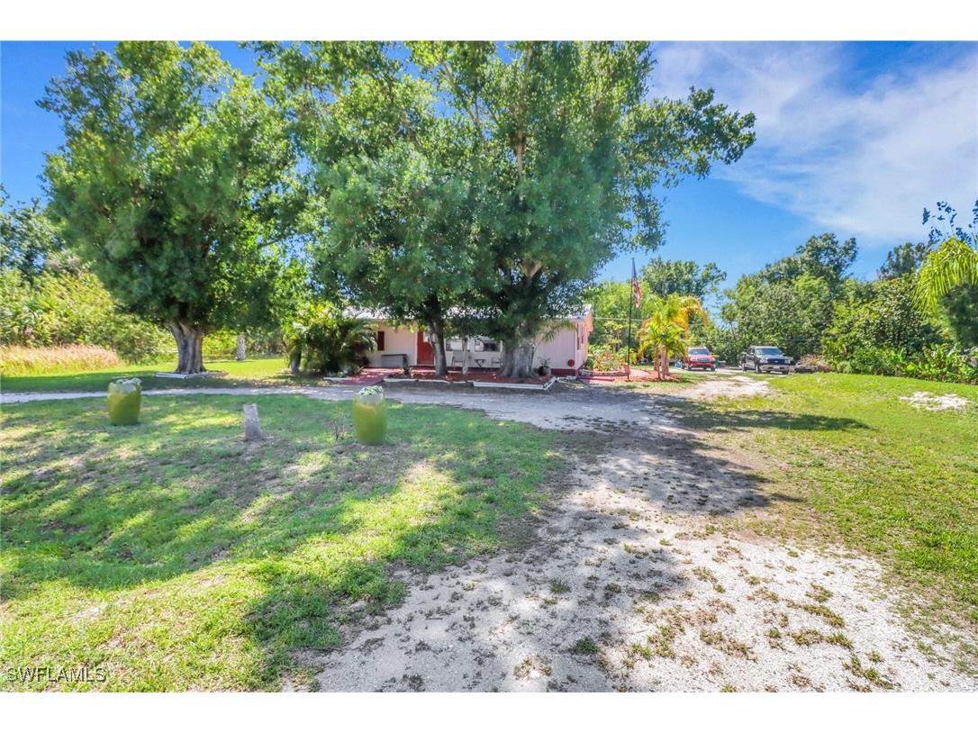 5517 Wilson Drive Punta Gorda FL 33982 225044991 image2