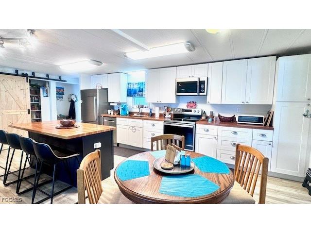 5519 Sir Walter Way North Fort Myers FL 33917 2025024051 image12